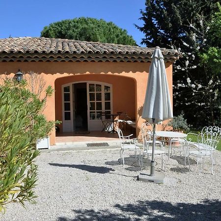 Bed and Breakfast Mas des oliviers Saint-Marc-Jaumegarde Exterior foto